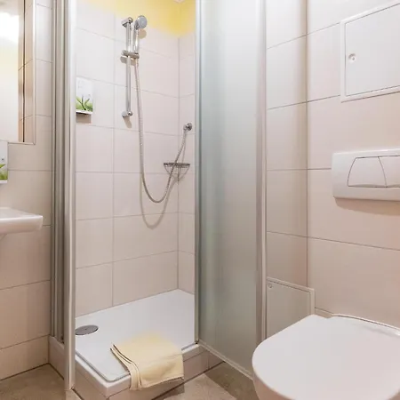 Grosszuegiges In Apartamento Bad Birnbach